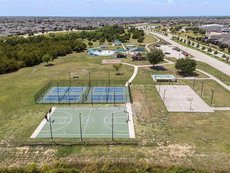 942 Lawless Lane, Fate TX 75087 - Photo 32