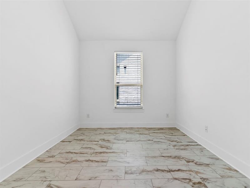 942 Lawless Lane, Fate TX 75087 - Photo 10