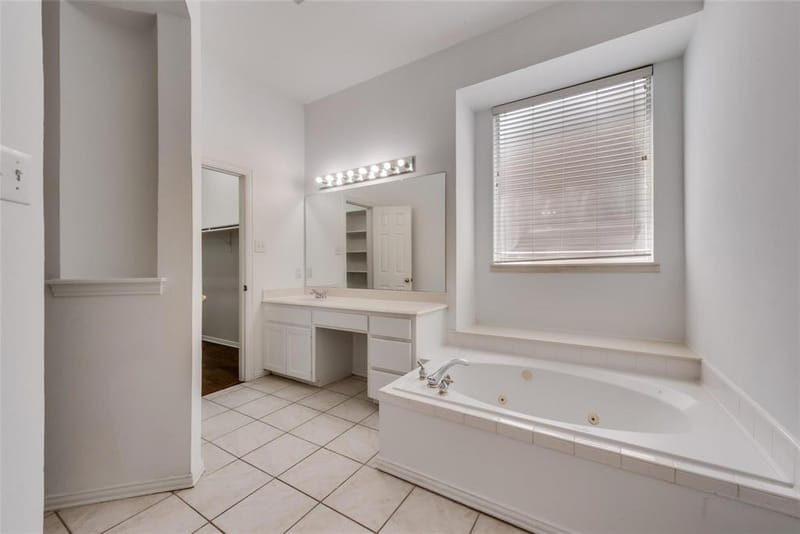 3105 Mill Ridge Drive, Plano TX 75025 - Photo 12