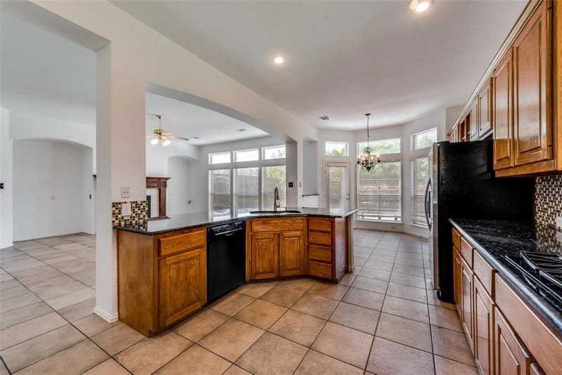 3105 Mill Ridge Drive, Plano TX 75025 - Photo 9