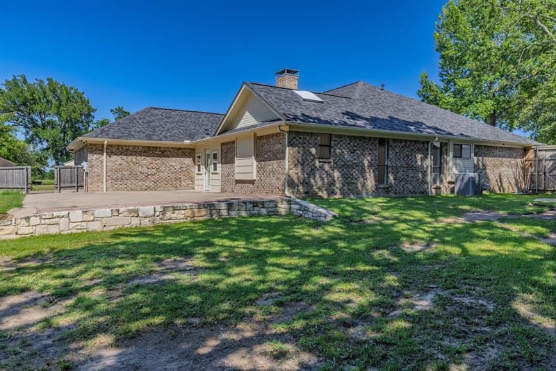 5504 Glenlivet Place, Greenville TX 75402 - Photo 3