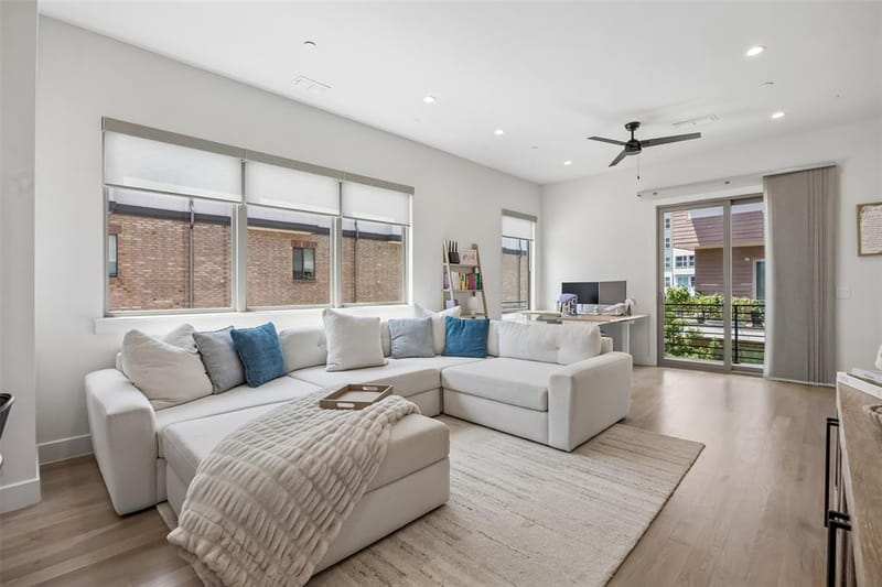 13900 Noel Road # 301, Dallas TX 75240