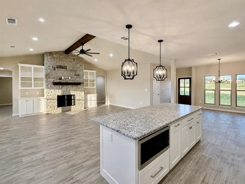 1013 Abbie Ruth Court, Springtown TX 76082 - Photo 6