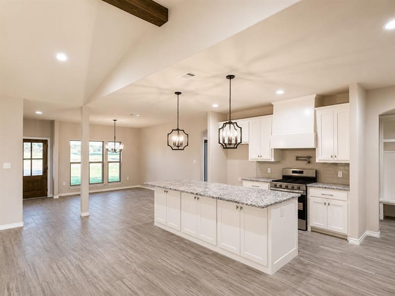1013 Abbie Ruth Court, Springtown TX 76082 - Photo 7