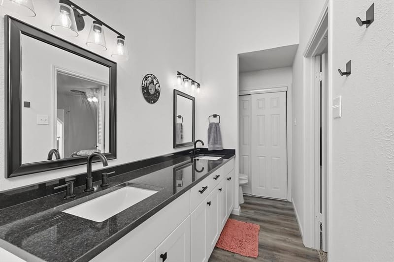 4430 Point Boulevard # 203, Garland TX 75043 - Photo 34