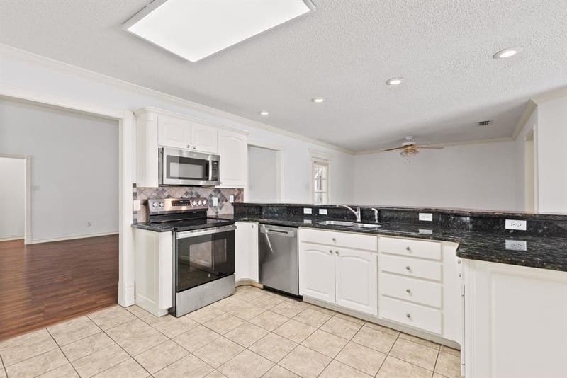 305 Kelli Circle, Sulphur Springs TX 75482 - Photo 7