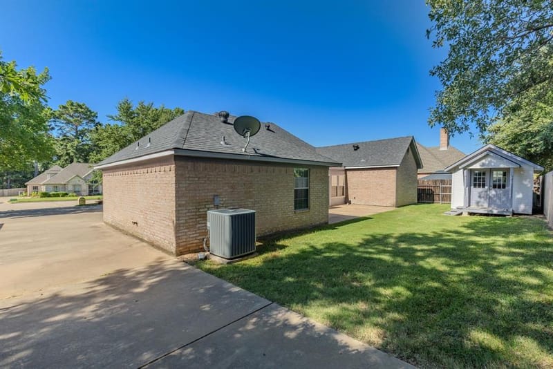 305 Kelli Circle, Sulphur Springs TX 75482 - Photo 32