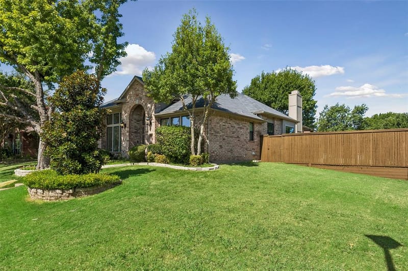 5713 Charleston Drive, Frisco TX 75035 - Photo 2