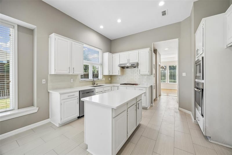 5713 Charleston Drive, Frisco TX 75035 - Photo 7
