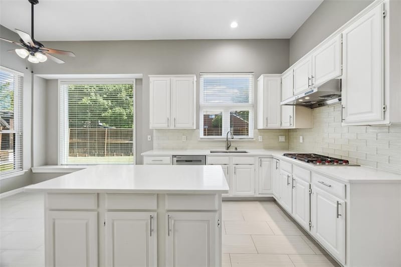5713 Charleston Drive, Frisco TX 75035 - Photo 8