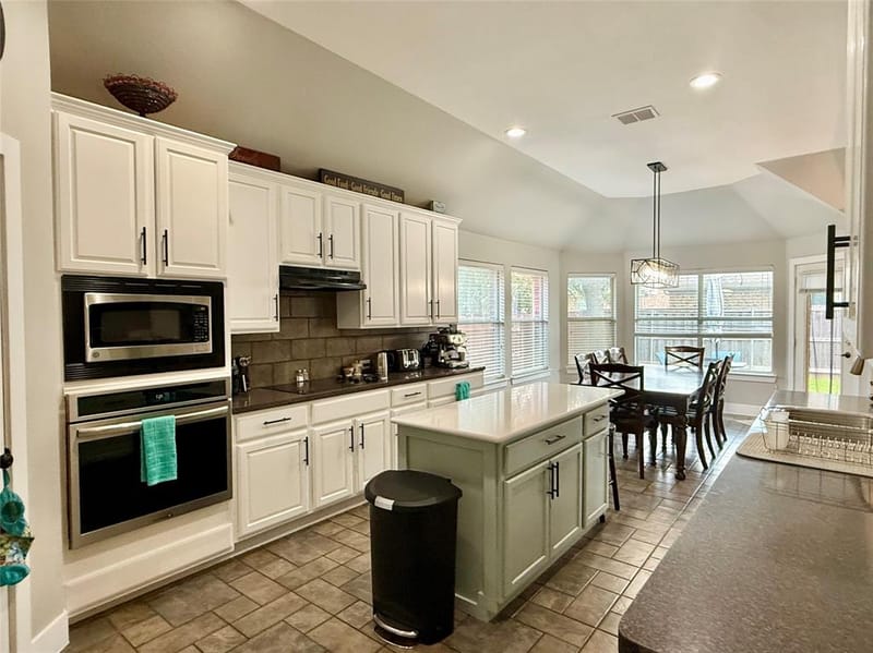 703 Fannin Lane, Mansfield TX 76063 - Photo 11