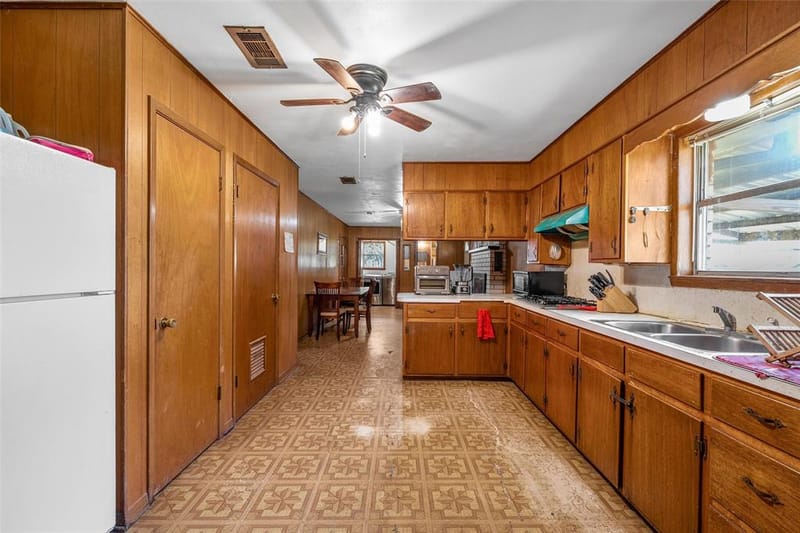 483 Nicole Lane, Waco TX 76705 - Photo 13