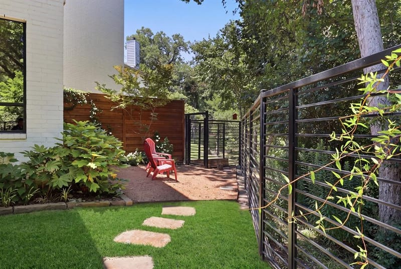 6908 Chantilly Court, Dallas TX 75214 - Photo 36