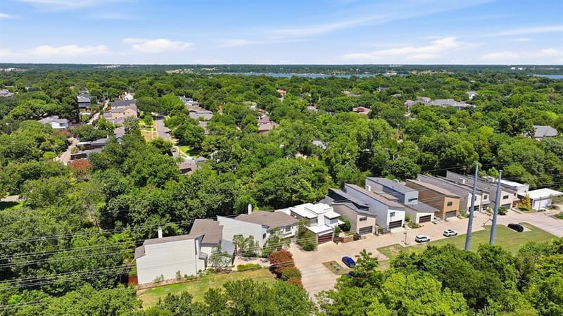 6908 Chantilly Court, Dallas TX 75214 - Photo 40