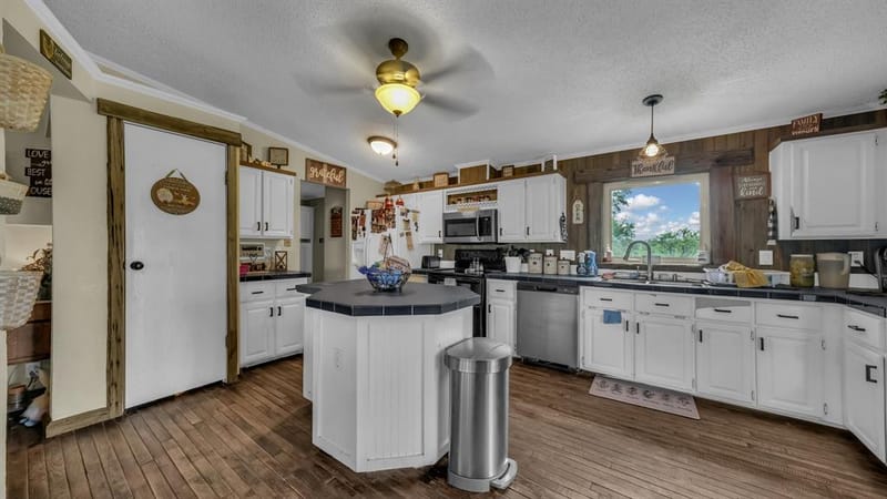 303 Private Road 3365, Boyd TX 76023 - Photo 24