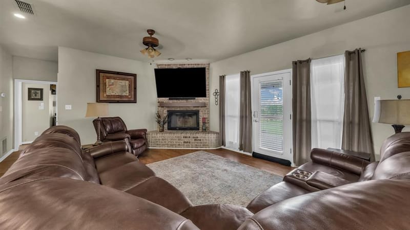 303 Private Road 3365, Boyd TX 76023 - Photo 19