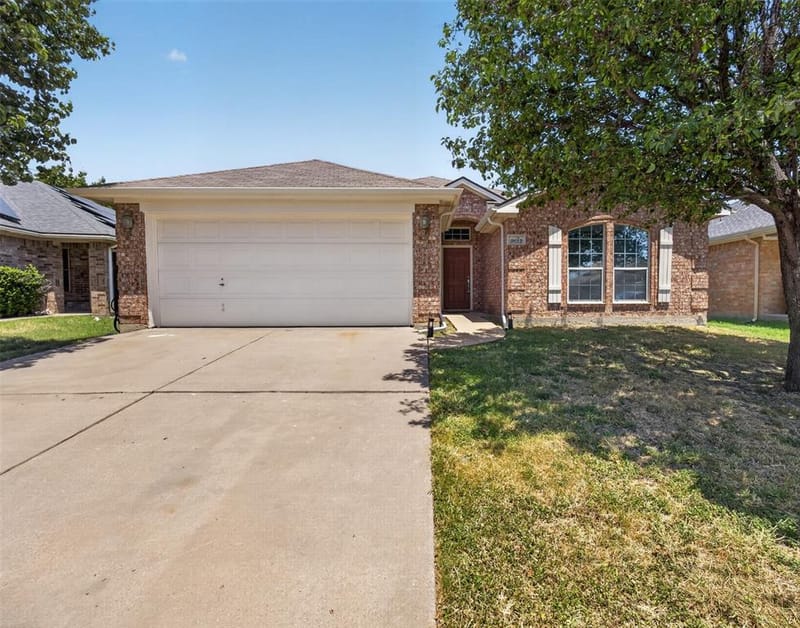 9612 Linton Drive, Fort Worth TX 76108 - Photo 2