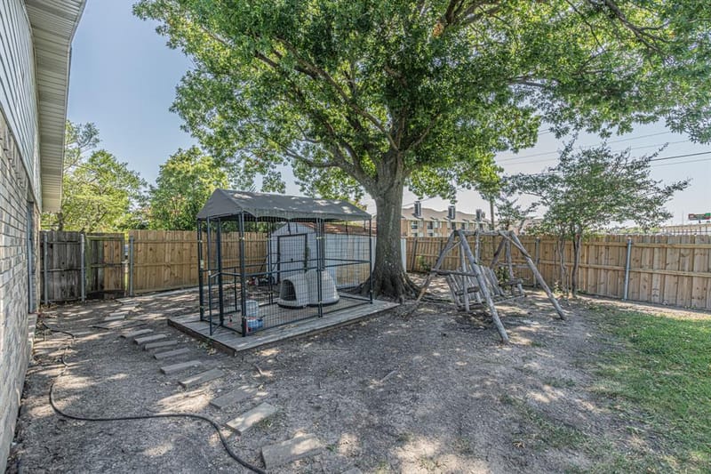 4501 Freeport Drive, Garland TX 75043 - Photo 32