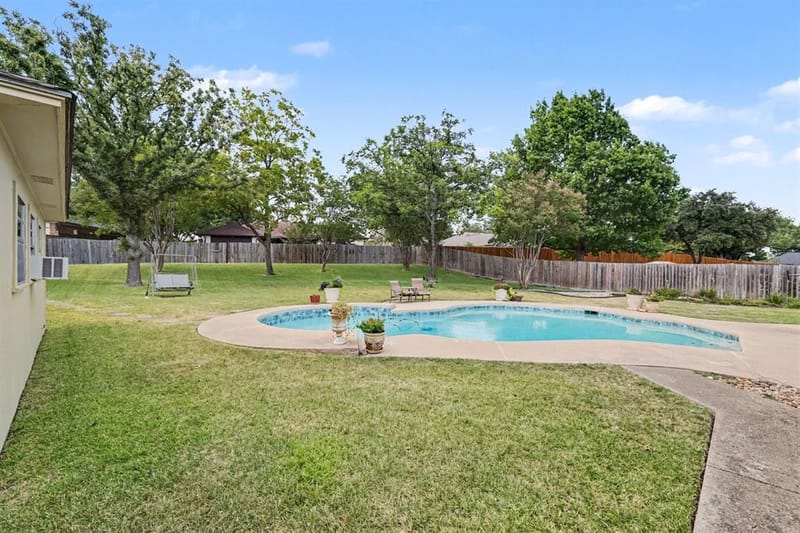 1905 Toler Trail, Garland TX 75043 - Photo 2