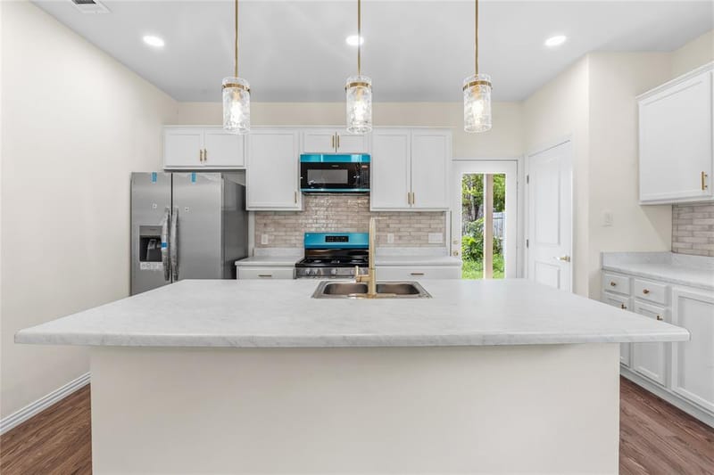 4115 Vineyard Drive, Dallas TX 75212 - Photo 7