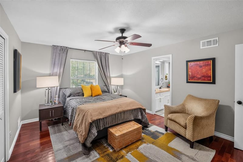 1810 S Crest, Carrollton TX 75006 - Photo 32