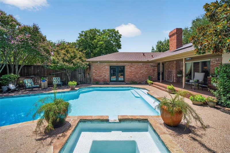 1810 S Crest, Carrollton TX 75006