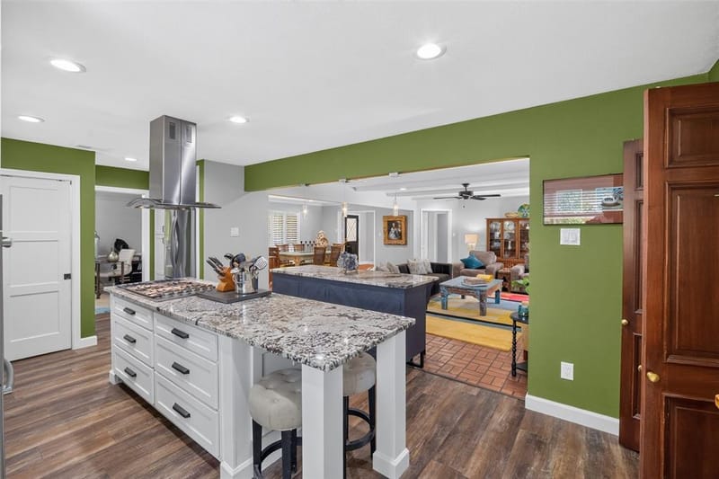 1810 S Crest, Carrollton TX 75006 - Photo 20