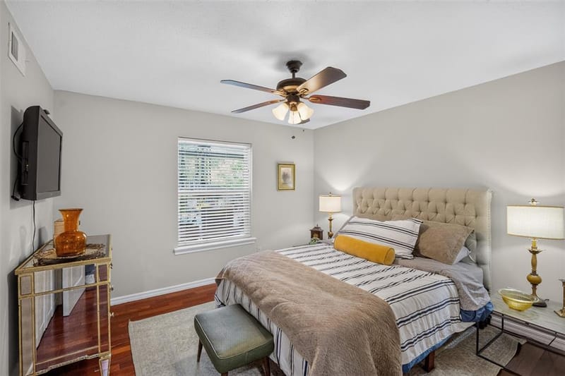 1810 S Crest, Carrollton TX 75006 - Photo 30