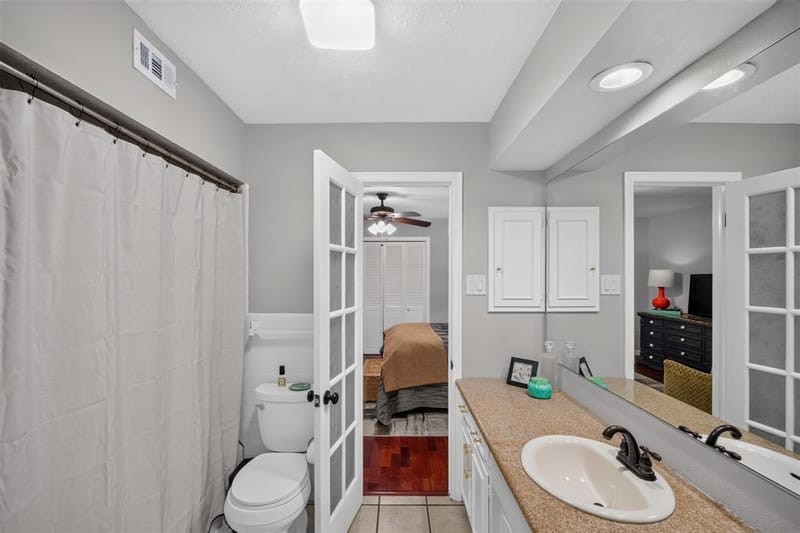1810 S Crest, Carrollton TX 75006 - Photo 34