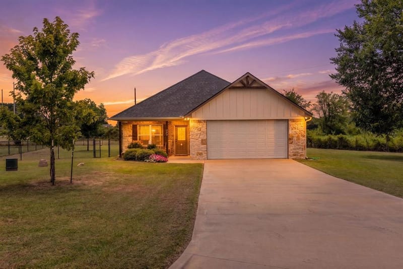 228 Mill Street, Emory TX 75440