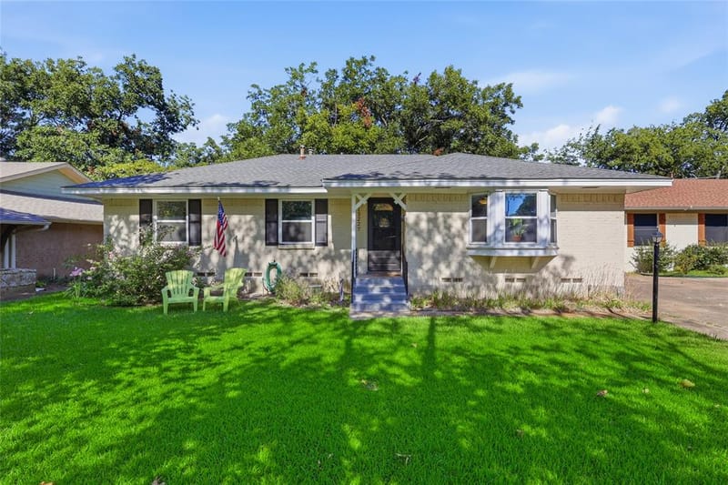 13227 Challaburton Drive, Farmers Branch TX 75234