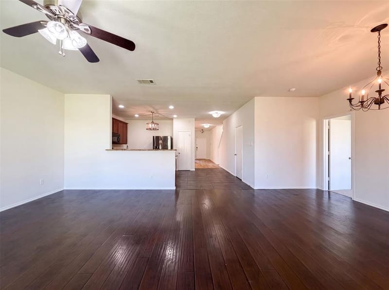 1411 Niagara Falls Court, Arlington TX 76002 - Photo 6