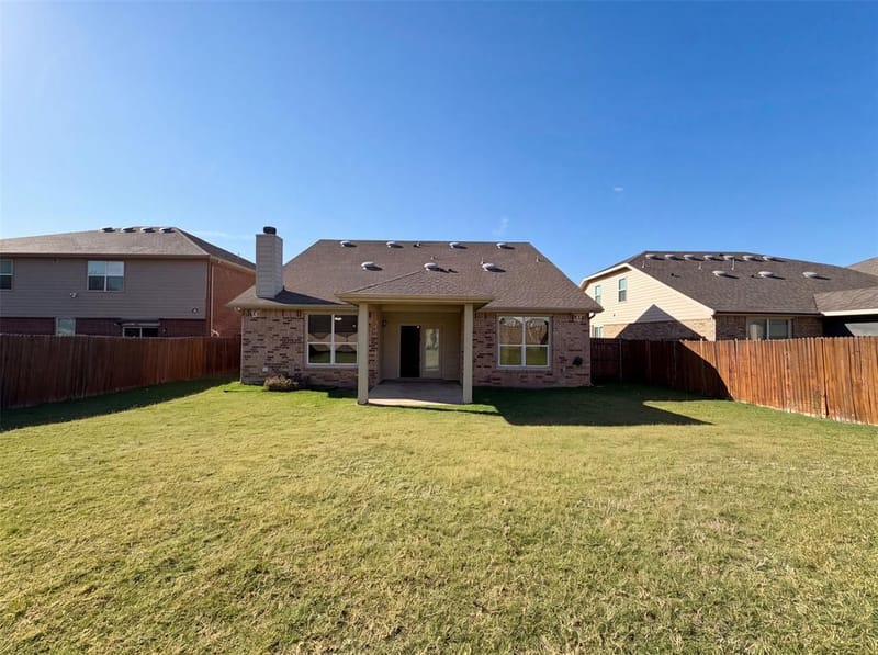 1411 Niagara Falls Court, Arlington TX 76002 - Photo 5