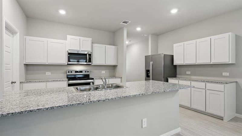 3020 MAPLE ORCHARD Lane, Fort Worth TX 76140 - Photo 2