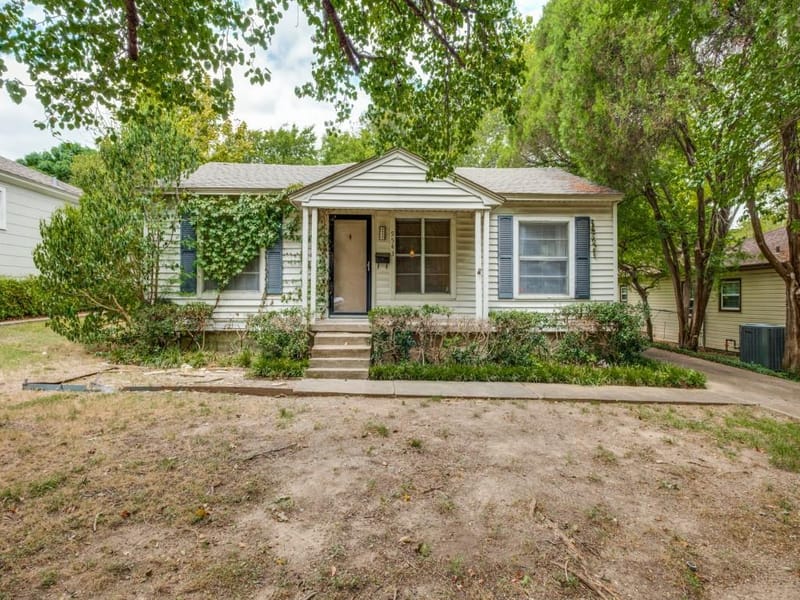 9543 Peninsula Drive, Dallas TX 75218