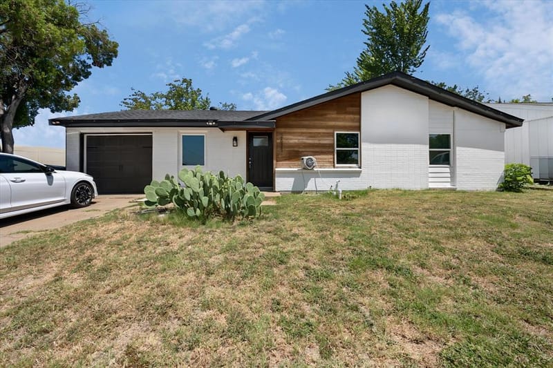2611 Hardy Place, Arlington TX 76010 - Photo 10