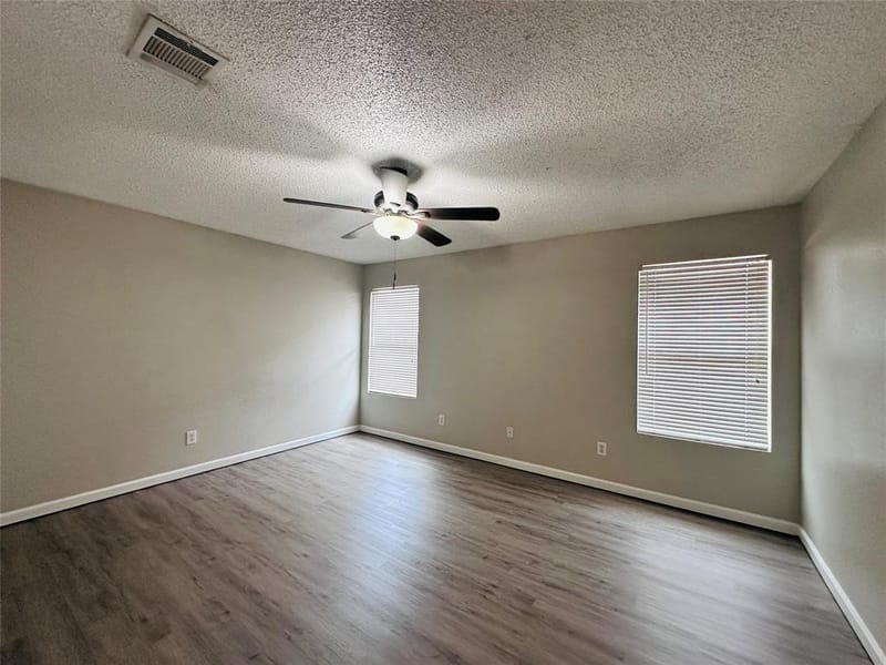 8600 Hawkview Drive, Fort Worth TX 76179 - Photo 6