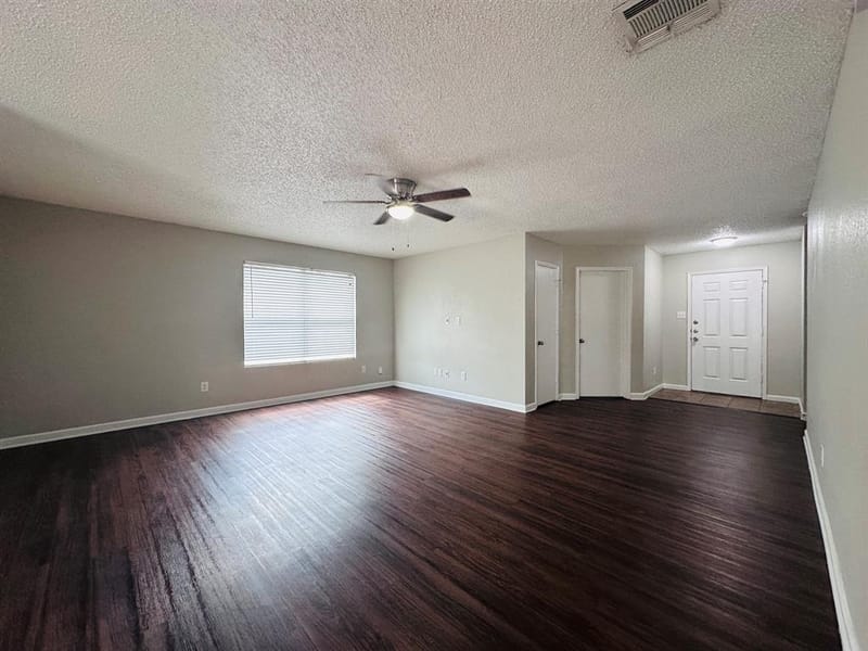 8600 Hawkview Drive, Fort Worth TX 76179 - Photo 4