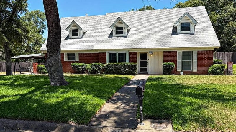 401 Glenhaven Drive, Azle TX 76020