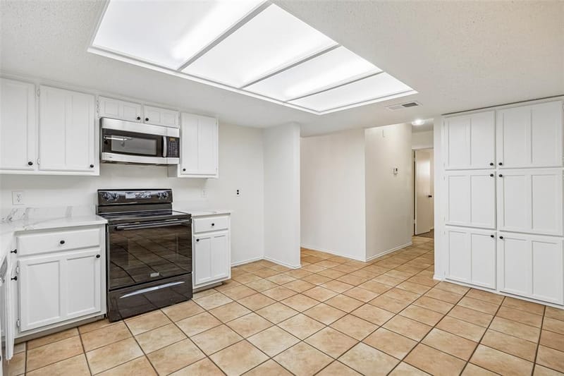2614 Charolais Way, Arlington TX 76017 - Photo 10