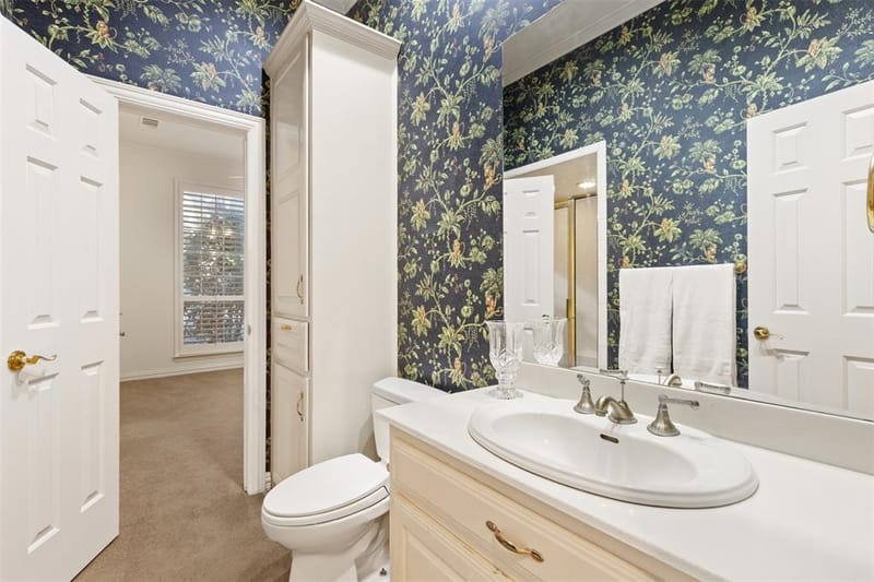 8644 Breakers Point, Dallas TX 75243 - Photo 12