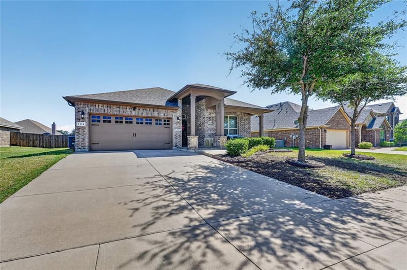 1118 Crest Ridge Drive, Glenn Heights TX 75154 - Photo 4