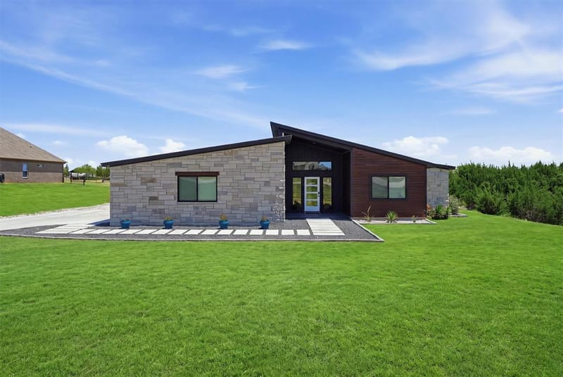 238 Martin Drive, Granbury TX 76049 - Photo 2