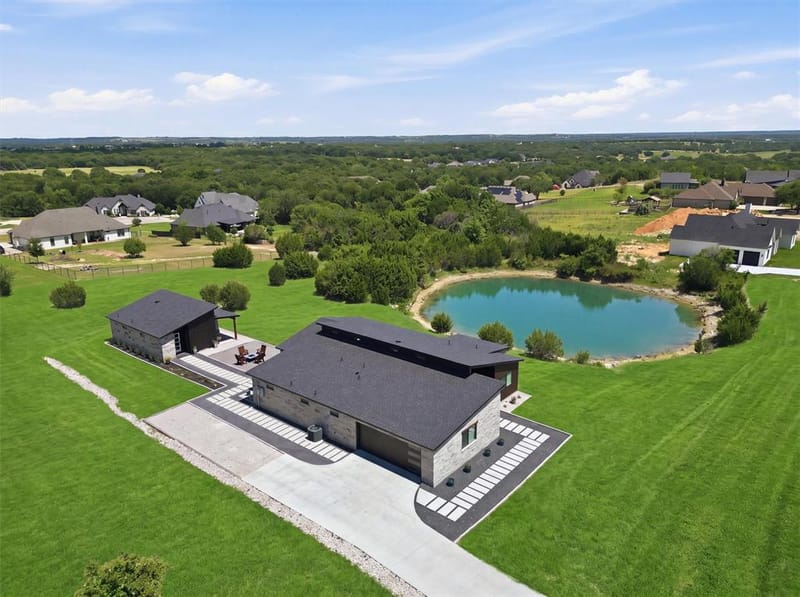 238 Martin Drive, Granbury TX 76049 - Photo 37