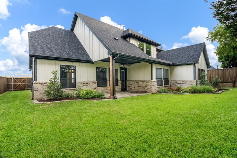 1908 Heritage Knoll Drive, Sherman TX 75092 - Photo 32