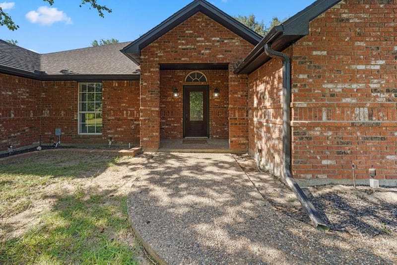 510 Oklahoma Street, Van TX 75790 - Photo 2