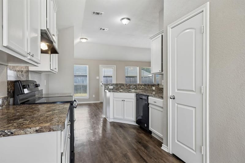 217 Troy Lane, Red Oak TX 75154 - Photo 5