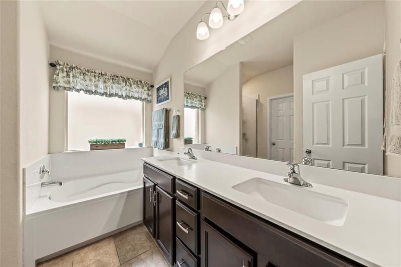 2912 Jackal Drive, Waco TX 76655 - Photo 13