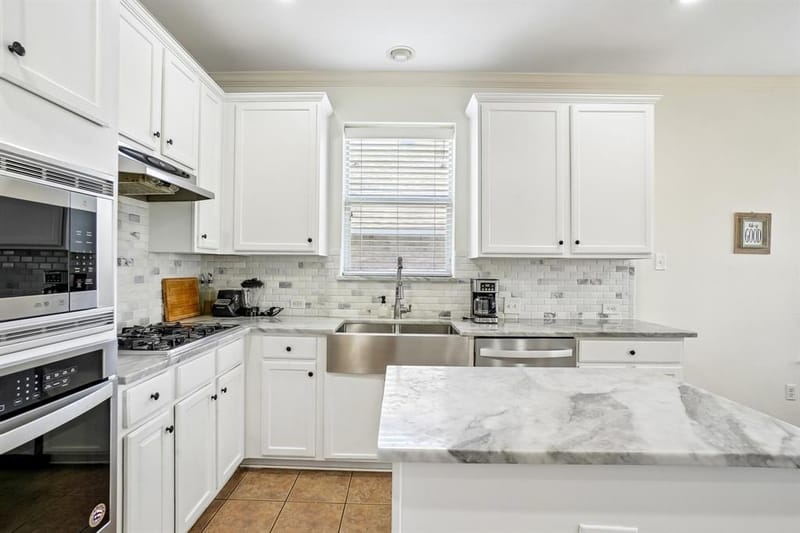 6940 Chapelridge Drive, Dallas TX 75249 - Photo 12