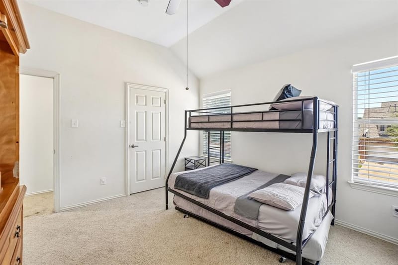 6940 Chapelridge Drive, Dallas TX 75249 - Photo 28